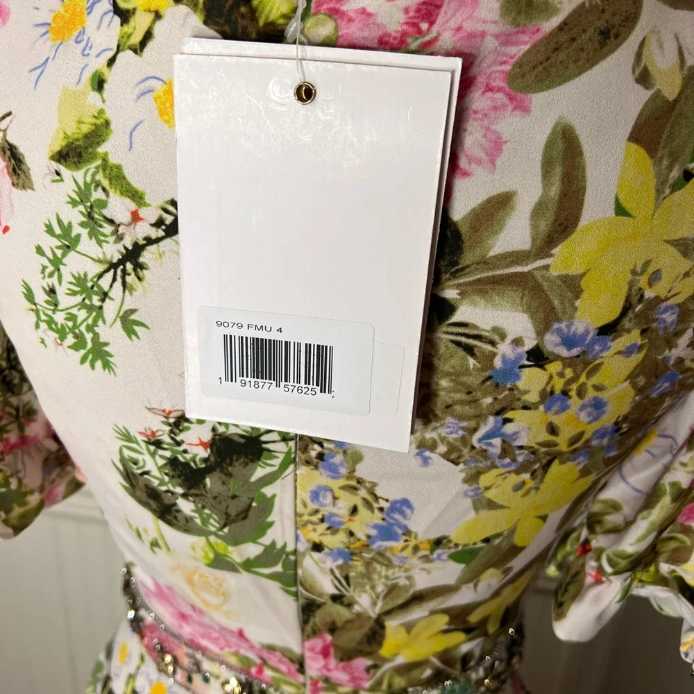 Mac Duggal Floral V-Neck‎ Gown #9079 size 4 - Picture 10 of 15